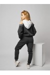 Трикотажный спортивный костюм с пайетками серый 